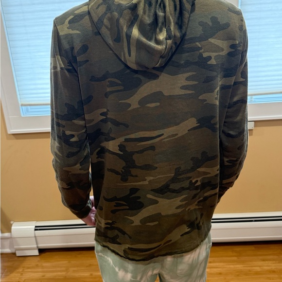 Camouflage Green Men's Hoodie - Picture 3 of 3